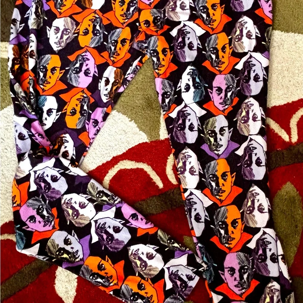 LuLaRoe Halloween Dracula T&C Multicolor Artistic Print Leggings - Picture 2 of 10